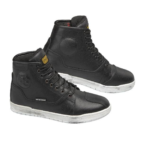 Bota Moore Traffic Black